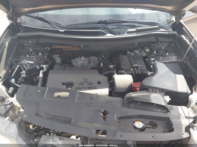 2016 MITSUBISHI OUTLANDER JA4AD3A39GZ010996 Photo 9