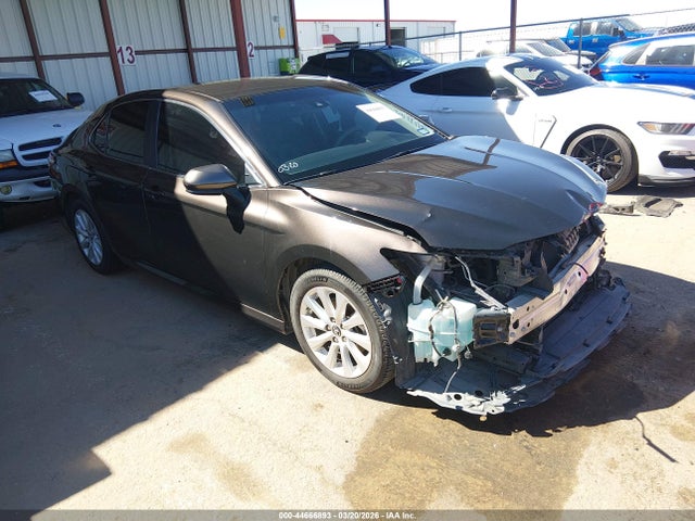 2018 TOYOTA CAMRY 4T1B11HK7JU553798