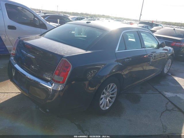 2014 CHRYSLER 300 2C3CCAAG7EH244774 Photo 3