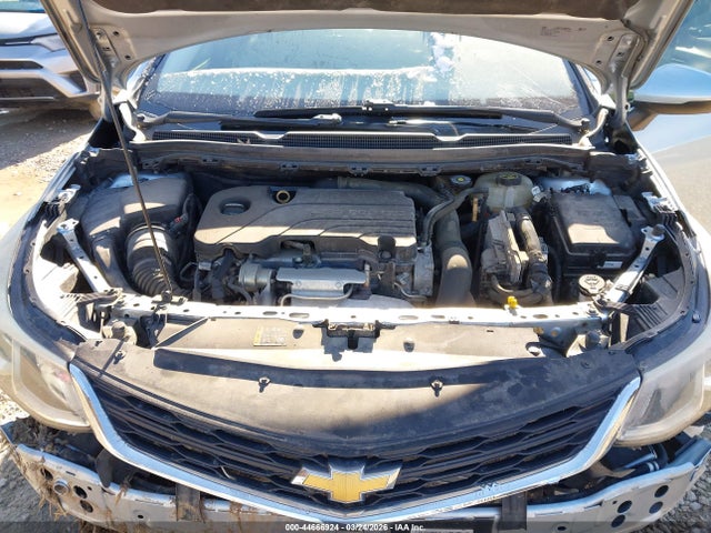 44666924 :رقم المزاد ، 1G1BC5SM3J7127761 vin ، 2018 Chevrolet Cruze Ls Auto مزاد بيع
