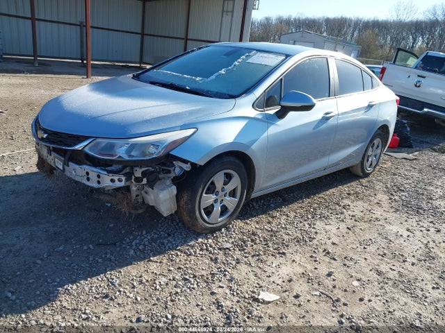 44666924 :رقم المزاد ، 1G1BC5SM3J7127761 vin ، 2018 Chevrolet Cruze Ls Auto مزاد بيع