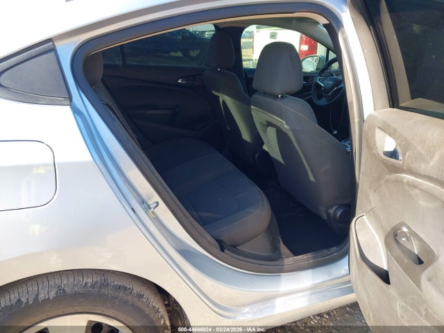 44666924 :رقم المزاد ، 1G1BC5SM3J7127761 vin ، 2018 Chevrolet Cruze Ls Auto مزاد بيع