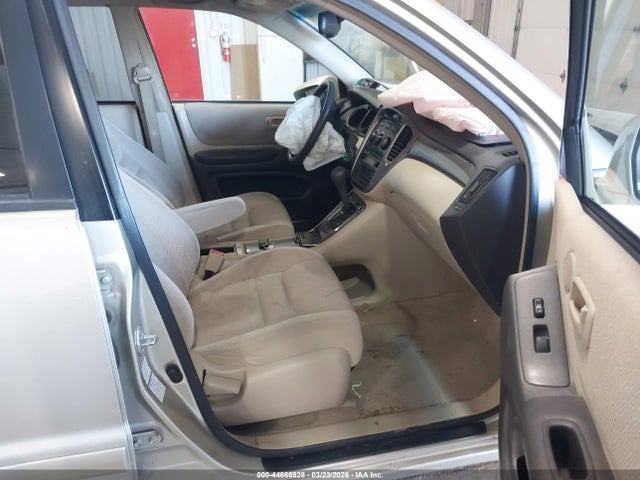 2003 TOYOTA HIGHLANDER JTEHF21A730106501 Photo 4