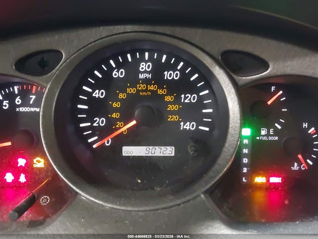 2003 TOYOTA HIGHLANDER JTEHF21A730106501 Photo 6
