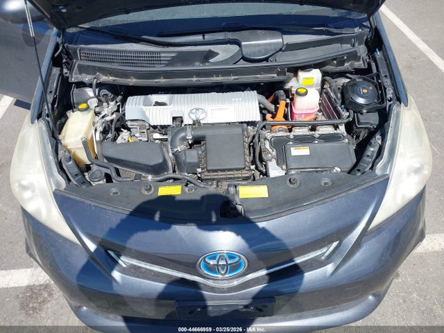 Продаж на аукціоні авто 2013 Toyota Prius V Three, vin: JTDZN3EU1D3260661, номер лоту: 44666959