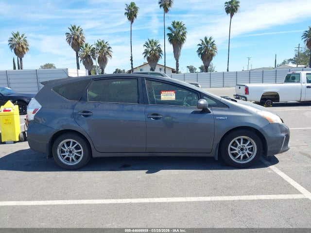 Продаж на аукціоні авто 2013 Toyota Prius V Three, vin: JTDZN3EU1D3260661, номер лоту: 44666959