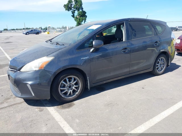 Продаж на аукціоні авто 2013 Toyota Prius V Three, vin: JTDZN3EU1D3260661, номер лоту: 44666959