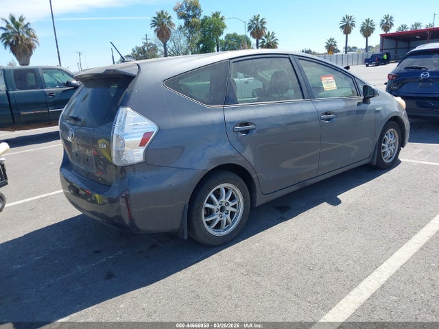 Продаж на аукціоні авто 2013 Toyota Prius V Three, vin: JTDZN3EU1D3260661, номер лоту: 44666959