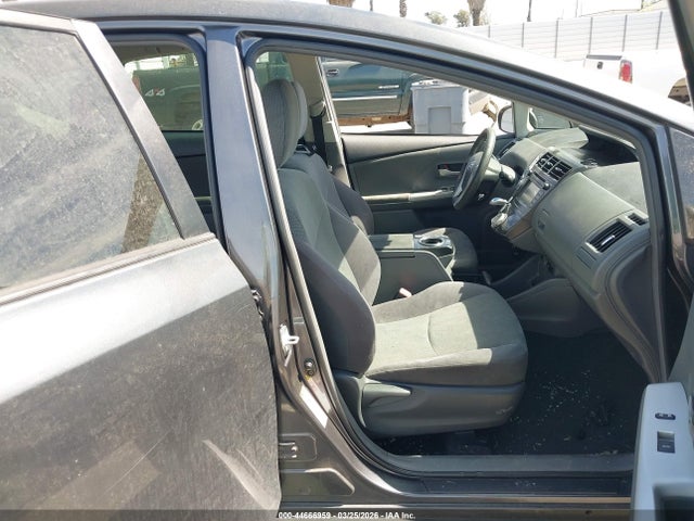 Продаж на аукціоні авто 2013 Toyota Prius V Three, vin: JTDZN3EU1D3260661, номер лоту: 44666959