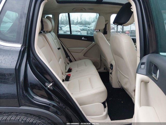 44666962 :رقم المزاد ، WVGAV7AX7CW559407 vin ، 2012 Volkswagen Tiguan Se مزاد بيع