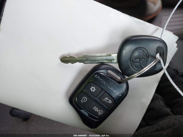 Продажа на аукционе авто 2011 Toyota Camry, vin: 4T1BF3EK8BU652763, номер лота: 44666997