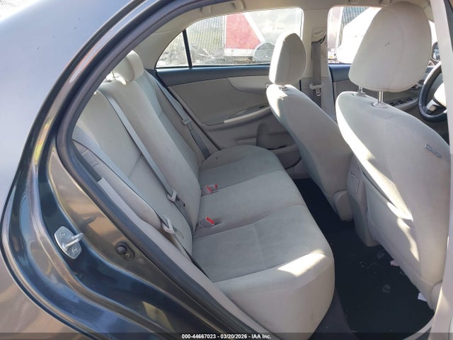 44667023 :رقم المزاد ، 2T1BU4EE4CC801579 vin ، 2012 Toyota Corolla Le مزاد بيع