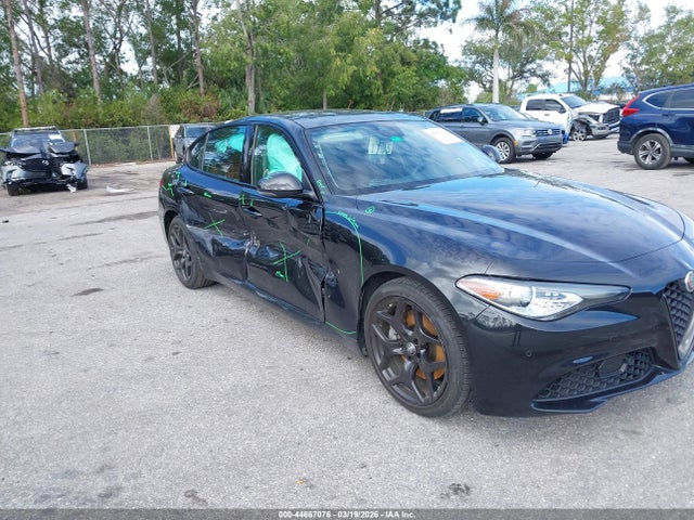Продажа на аукционе авто 2021 Alfa Romeo Giulia Rwd, vin: ZARFAMAN8M7641814, номер лота: 44667076