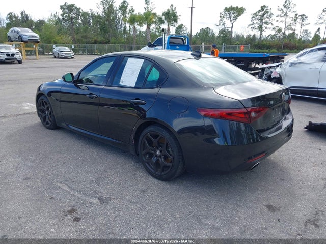 Продажа на аукционе авто 2021 Alfa Romeo Giulia Rwd, vin: ZARFAMAN8M7641814, номер лота: 44667076