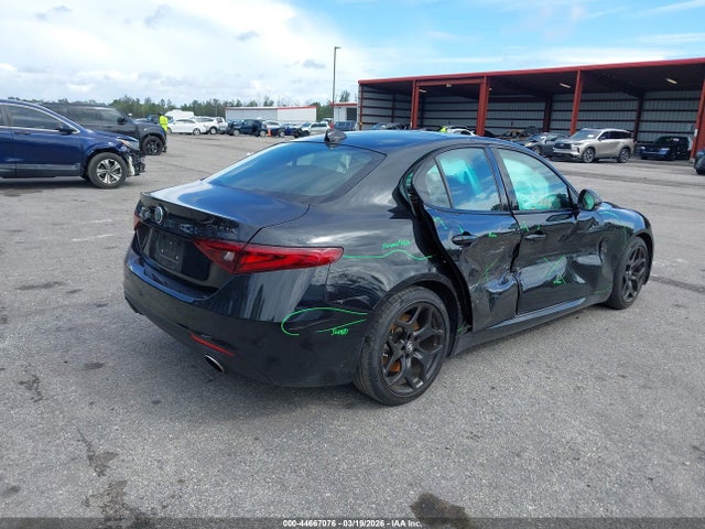 Продажа на аукционе авто 2021 Alfa Romeo Giulia Rwd, vin: ZARFAMAN8M7641814, номер лота: 44667076