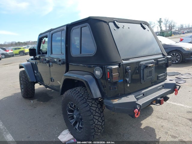 2010 Jeep Wrangler Unlimited Sahara მანქანა იყიდება აუქციონზე, vin: 1J4BA5H14AL220137, აუქციონის ნომერი: 44667108