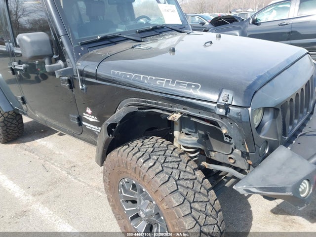 2010 Jeep Wrangler Unlimited Sahara მანქანა იყიდება აუქციონზე, vin: 1J4BA5H14AL220137, აუქციონის ნომერი: 44667108
