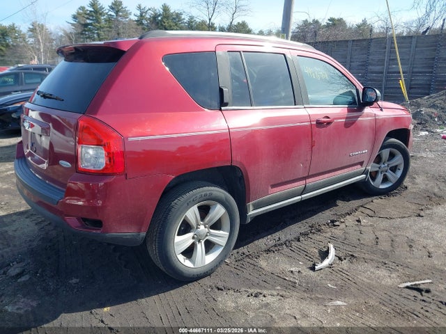 2011 JEEP COMPASS 1J4NF1FB4BD223523 Photo 3