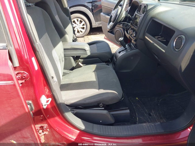 2011 JEEP COMPASS 1J4NF1FB4BD223523 Photo 4