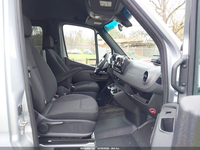 Продажа на аукционе авто 2025 Mercedes-benz Sprinter 2500 High Roof 4-cyl Diesel, vin: W1Z4KGHY7ST213521, номер лота: 44667162