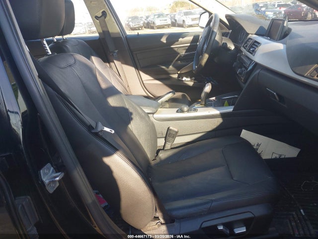 44667173 :رقم المزاد ، WBA8A3C57JA505180 vin ، 2018 Bmw 320i Xdrive مزاد بيع