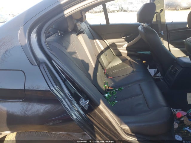 44667173 :رقم المزاد ، WBA8A3C57JA505180 vin ، 2018 Bmw 320i Xdrive مزاد بيع