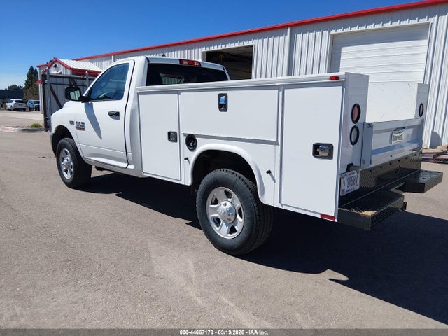 3C7WR5AJ9JG284121 RAM 2500 Tradesman 4x4 8&#039; Box