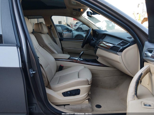 2011 BMW X5 5UXZW0C57BL662297 Photo 4