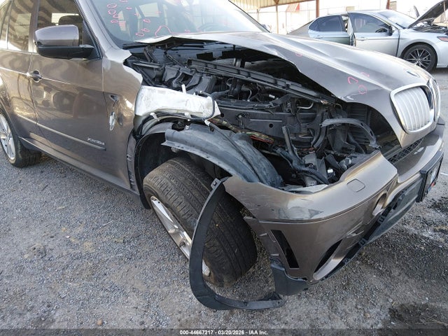 2011 BMW X5 5UXZW0C57BL662297 Photo 5
