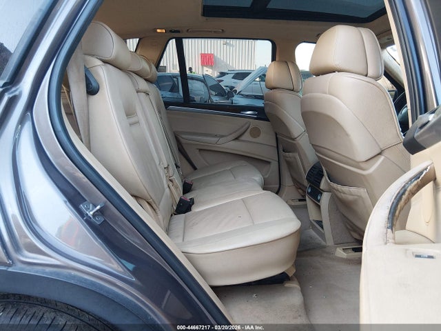 2011 BMW X5 5UXZW0C57BL662297 Photo 7