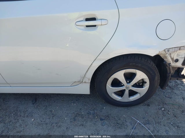 Продаж на аукціоні авто 2015 Toyota Prius Two, vin: JTDKN3DU3F0480553, номер лоту: 44667228