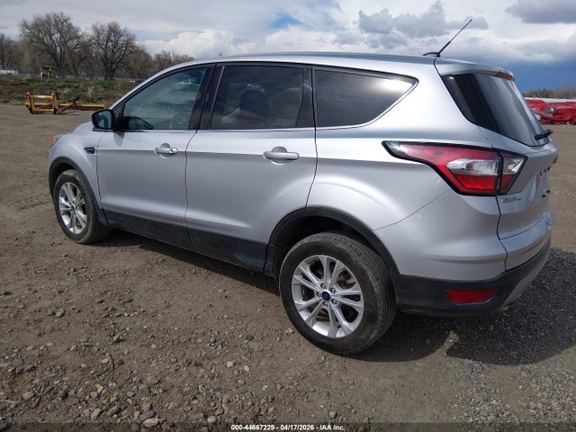 2017 FORD ESCAPE 1FMCU9GD3HUD68364 Photo 2
