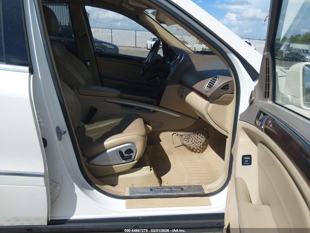 44667278 :رقم المزاد ، 4JGBF8GE3CA786443 vin ، 2012 Mercedes-benz Gl 550 4matic مزاد بيع