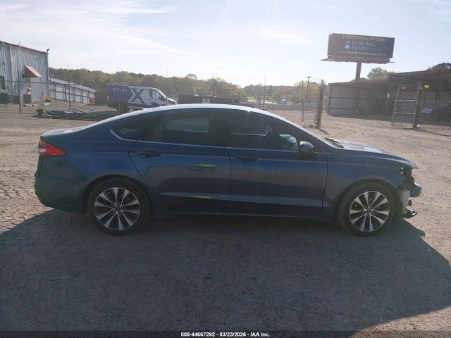 44667292 :رقم المزاد ، 3FA6P0T90KR238584 vin ، 2019 Ford Fusion Se مزاد بيع