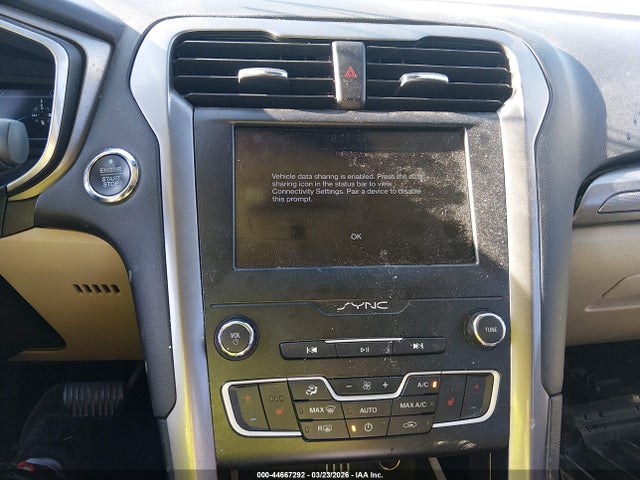44667292 :رقم المزاد ، 3FA6P0T90KR238584 vin ، 2019 Ford Fusion Se مزاد بيع