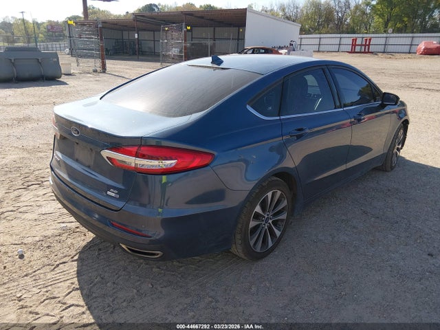 44667292 :رقم المزاد ، 3FA6P0T90KR238584 vin ، 2019 Ford Fusion Se مزاد بيع