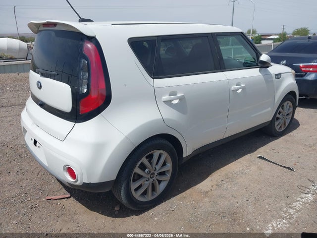 Продаж на аукціоні авто 2018 Kia Soul +, vin: KNDJP3A55J7567065, номер лоту: 44667322