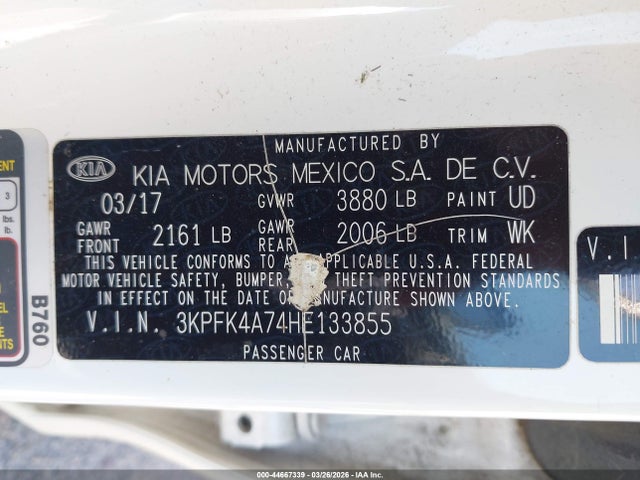 KIA FORTE LX 2017 3KPFK4A74HE133855 Image 9