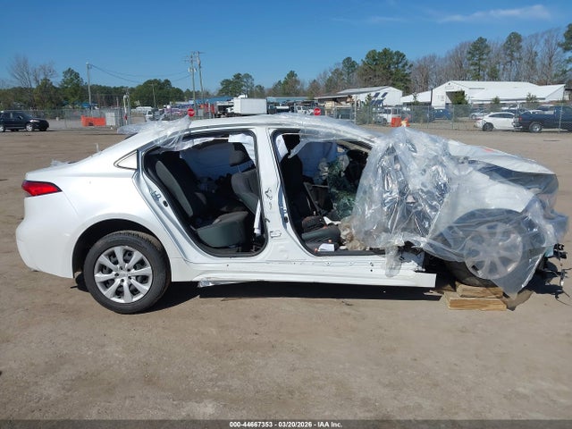 Toyota COROLLA LE 2022 JTDEPMAE7N3002157 Image 13