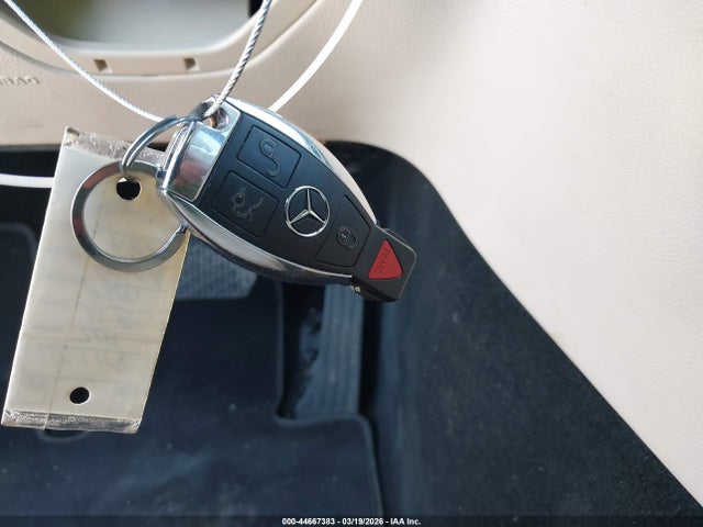 44667383 :رقم المزاد ، 55SWF4KB0FU011118 vin ، 2015 Mercedes-benz C 300 4matic مزاد بيع