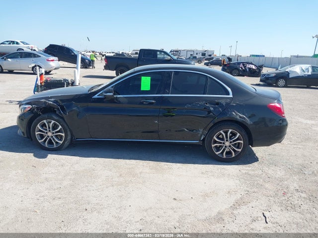 44667383 :رقم المزاد ، 55SWF4KB0FU011118 vin ، 2015 Mercedes-benz C 300 4matic مزاد بيع