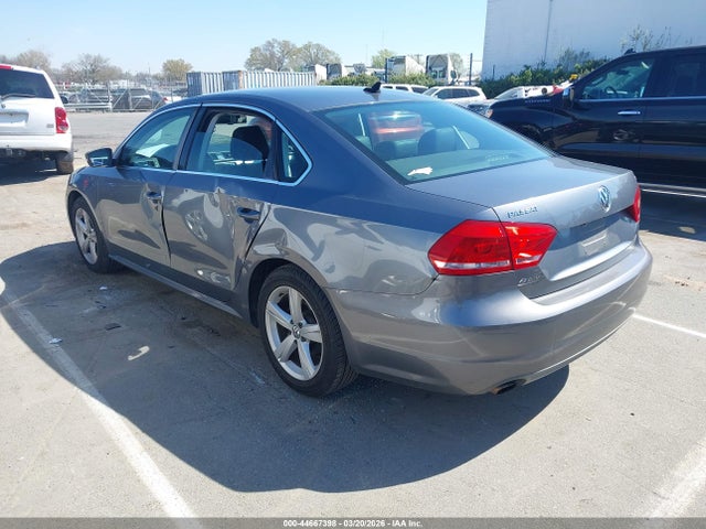 44667398 :رقم المزاد ، 1VWBH7A37DC099663 vin ، 2013 Volkswagen Passat 2.5l Se مزاد بيع