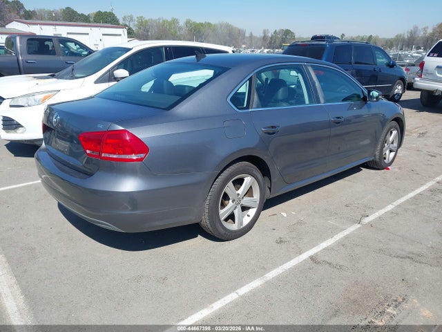 44667398 :رقم المزاد ، 1VWBH7A37DC099663 vin ، 2013 Volkswagen Passat 2.5l Se مزاد بيع