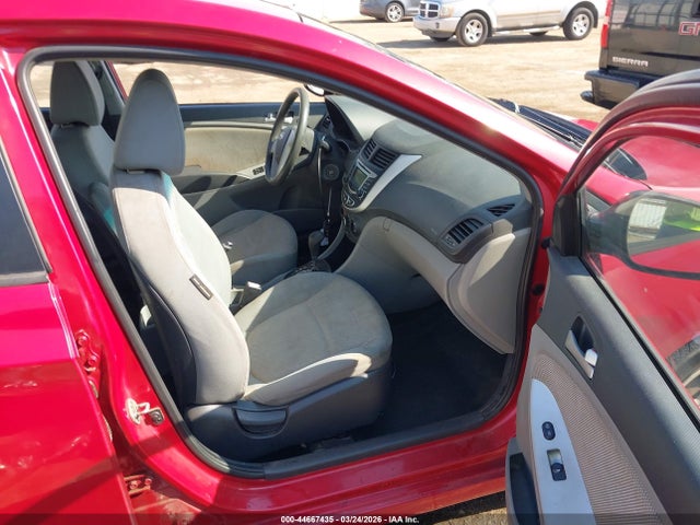 44667435 :رقم المزاد ، KMHCT4AE3DU306318 vin ، 2013 Hyundai Accent Gls مزاد بيع