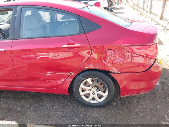 44667435 :رقم المزاد ، KMHCT4AE3DU306318 vin ، 2013 Hyundai Accent Gls مزاد بيع
