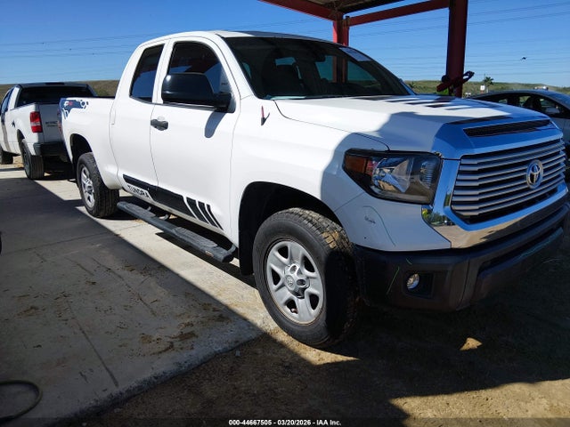 2016 TOYOTA TUNDRA 5TFUM5F13GX064571
