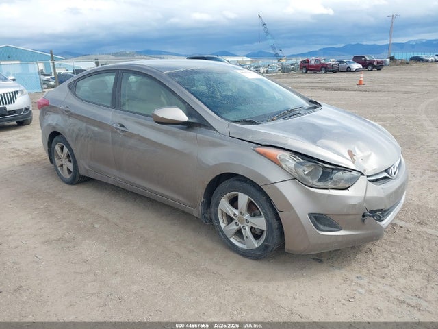 2013 HYUNDAI ELANTRA 5NPDH4AE5DH396513
