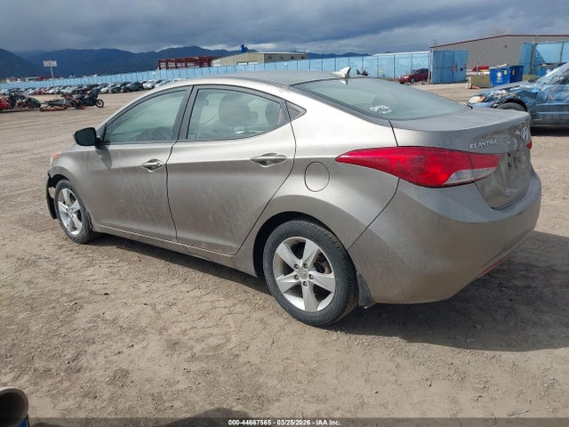 2013 HYUNDAI ELANTRA 5NPDH4AE5DH396513 Photo 2
