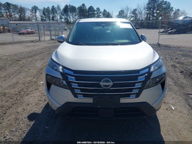 5N1BT3BB8RC705667 Nissan Rogue Sv Intelligent Awd
