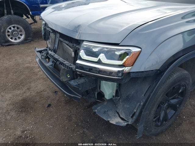 1V2KR2CA9JC552576 Volkswagen Atlas 3.6l V6 Se